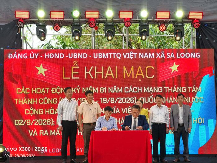 Sa Loong ký kết hợp tác phát triển kinh tế - xã hội với các đối tác.