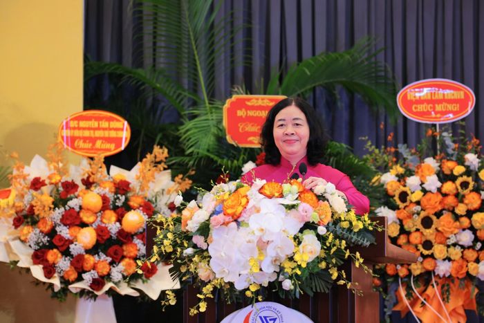 Ủy viên Bộ Chính trị, Bí thư Trung ương Đảng, Bí thư Đảng ủy MTTQ, các đoàn thể Trung ương, Chủ tịch Ủy ban Trung ương MTTQ Việt Nam Bùi Thị Minh Hoài phát biểu chỉ đạo tại Đại hội.