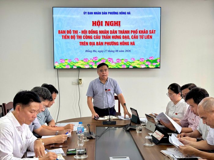 Phó trưởng Ban Đô thị HĐND thành phố Trần Khánh Hưng phát biểu kết luận buổi khảo sát. Ảnh: P.Long