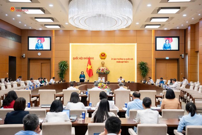 Toàn cảnh phiên họp