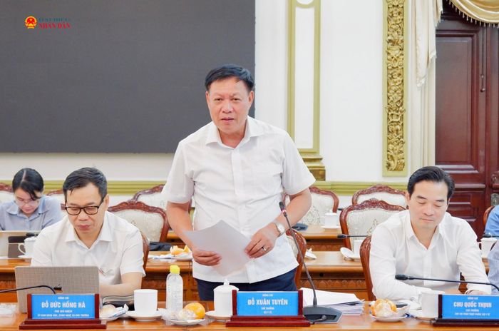 Thứ trưởng Bộ Y tế Đỗ Xuân Tuyên phát biểu