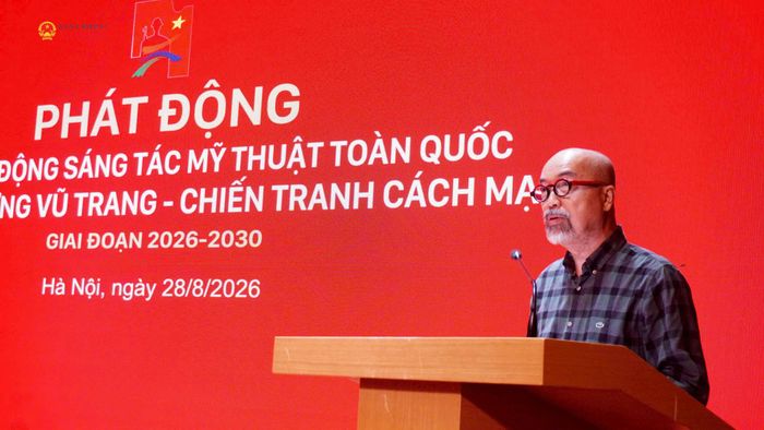 Phó Chủ tịch Hội Mỹ thuật Việt Nam Vi Kiến Thành cho biết, trong lịch sử phát triển của nền mỹ thuật Việt Nam, đề tài sáng tác về quân đội, những người lính, anh bộ đội Cụ Hồ luôn là đề tài trọng tâm, quan trọng, thu hút rất nhiều thế hệ họa sĩ, nhà điêu khắc...