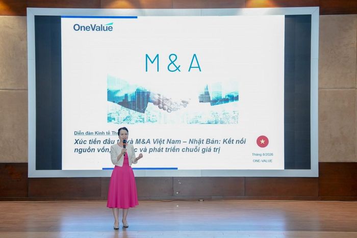 Bà Phi Thị Hoa - CEO Công ty ONE-VALUE, đơn vị tư vấn M&A Việt - Nhật chia sẻ tại diễn đàn. Ảnh: BTC