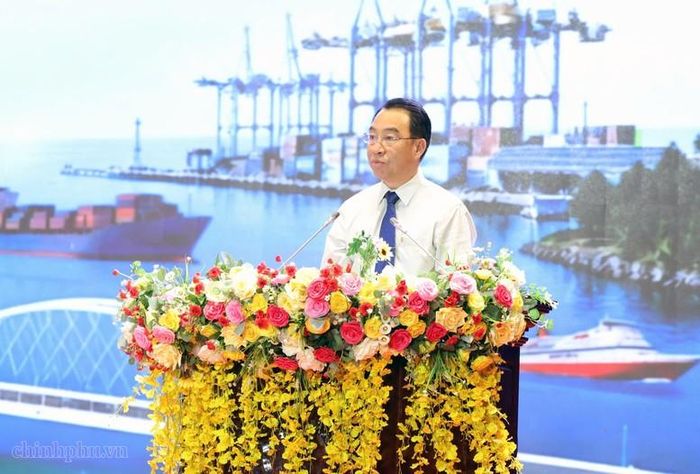 Chủ tịch UBND tỉnh Cà Mau Lữ Quang Ngời phát biểu khai mạc hội nghị. Ảnh: VGP