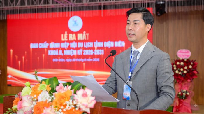 Tân Chủ tịch Hiệp hội Du lịch tỉnh Nguyễn Quốc Ngũ phát biểu nhận nhiệm vụ.