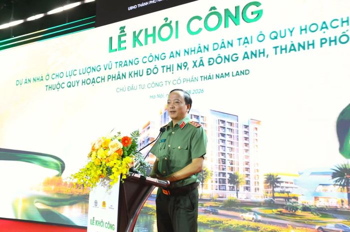  Thứ trưởng Đặng Hồng Đức phát biểu tại lễ khởi công dự án. 