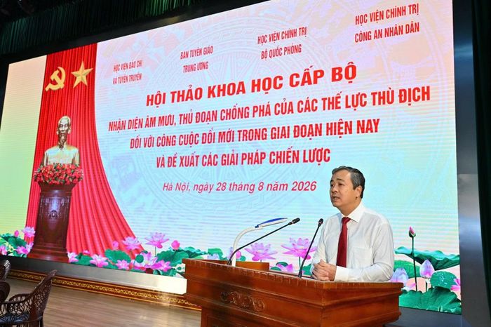 Đồng chí Ngô Đông Hải, Phó Trưởng Ban Tuyên giáo Trung ương, Ủy viên Thường trực Ban Chỉ đạo 35 Trung ương phát biểu kết luận hội thảo.