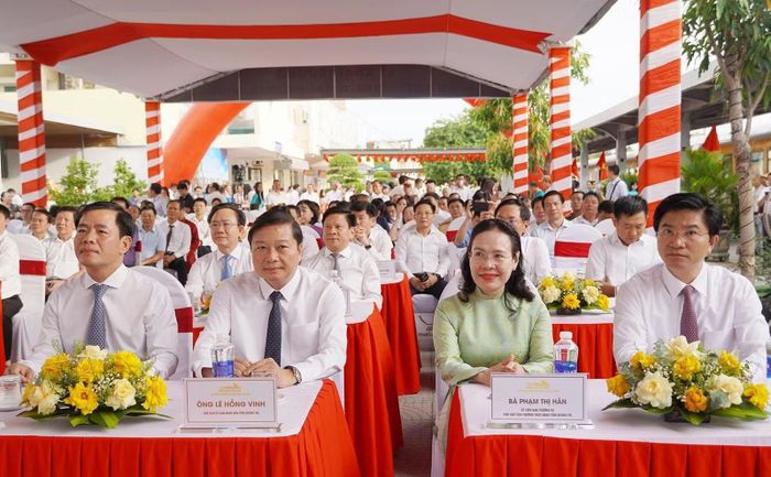 Lãnh đạo tỉnh Quảng Trị dự lễ khai trương đoàn tàu du lịch nối cố đô Huế với Phong Nha Kẻ Bàng.