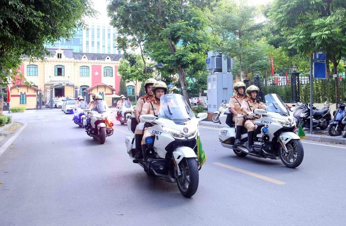 Một số hình ảnh buổi lễ ra quân.
