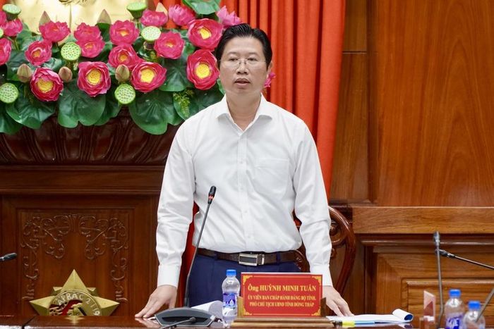 Phó Chủ tịch UBND tỉnh Đồng Tháp Huỳnh Minh Tuấn khẳng định Đồng Tháp sẽ nghiêm túc tiếp thu các ý kiến của Đoàn công tác. Ảnh: Kim Ngân