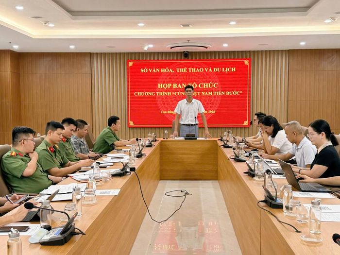 Ban Tổ chức chương trình đi bộ “Cùng Việt Nam tiến bước” năm 2026 họp, triển khai các nội dung tham gia chương trình.