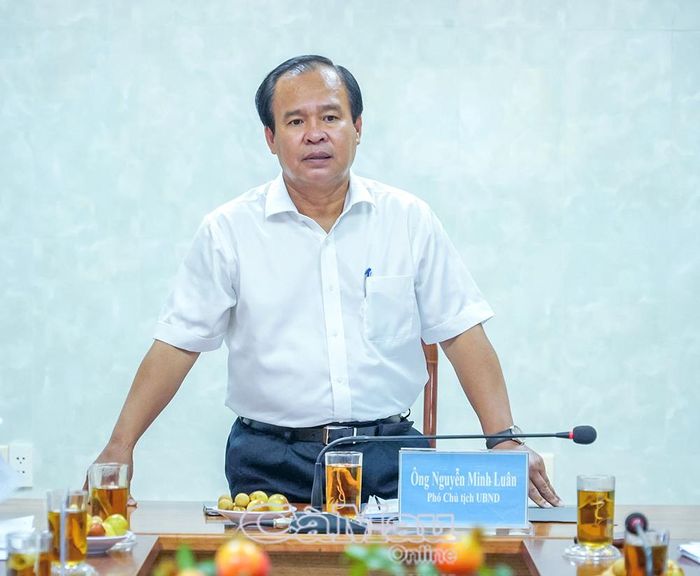 Phó Chủ tịch UBND tỉnh Nguyễn Minh Luân đề nghị Sở Y tế và Bệnh viện Y Dược cổ truyền - Phục hồi chức năng xây dựng kế hoạch, lộ trình đào tạo, chú trọng đào tạo chuyên sâu, sau đại học, nhất là các chuyên ngành y học cổ truyền và phục hồi chức năng.