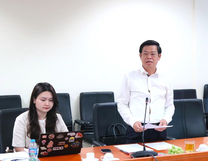 ThS. Huỳnh Ngọc Quang - Kiểm toán trưởng KTNN khu vực VIII trình bày các nội dung chính của Đề tài. Ảnh: N.LY