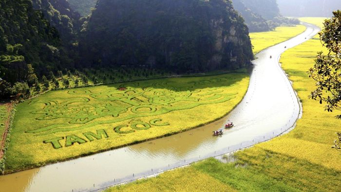 Ninh Bình cũng là điểm đến lý tưởng trong dịp Lễ 2/9, là nơi có sự kết hợp hài hoà giữa thiên nhiên và văn hoá. Ảnh Internet