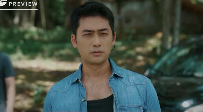 Tân cảm thấy bất thường khi trong một trận đánh lớn lại bố trí lực lượng của mình ở nơi vắng vẻ.