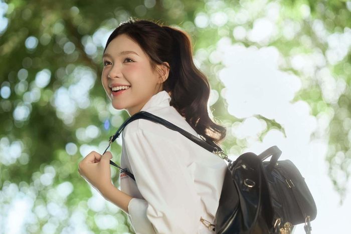 Lưu Ly lần đầu thử sức với diễn xuất.