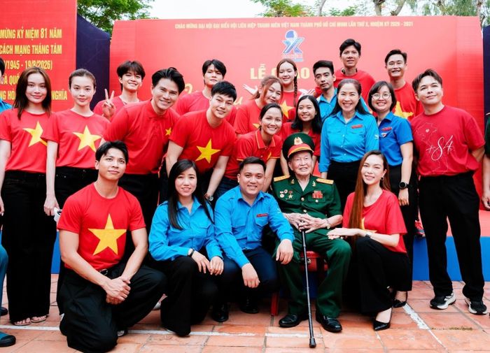 Các nghệ sĩ tham gia tại sự kiện.