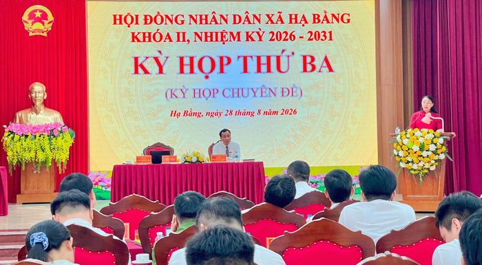 Quang cảnh kỳ họp thứ ba (kỳ họp chuyên đề), HĐND xã Hạ Bằng nhiệm kỳ 2026-2031 ngày 28-8. Ảnh: Minh Phương