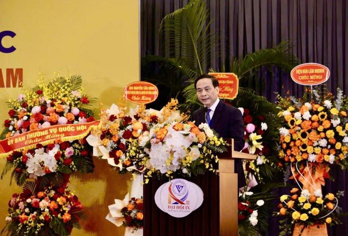 Đồng chí Phạm Ngọc Linh, Phó Chủ tịch Liên hiệp hội Việt Nam trình bày báo cáo tại Đại hội. Ảnh: PV