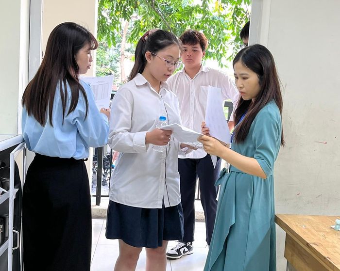 Hiện Hà Nội đang nghiên cứu đổi mới tuyển sinh lớp 10, giảm áp lực cho học sinh. Ảnh: Lê Nguyễn.