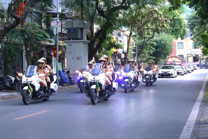 Các lực lượng Công an Thủ đô ra quân, quyết tâm bảo vệ tuyệt đối an toàn dịp Quốc khánh 2-9. Ảnh: Công an thành phố Hà Nội