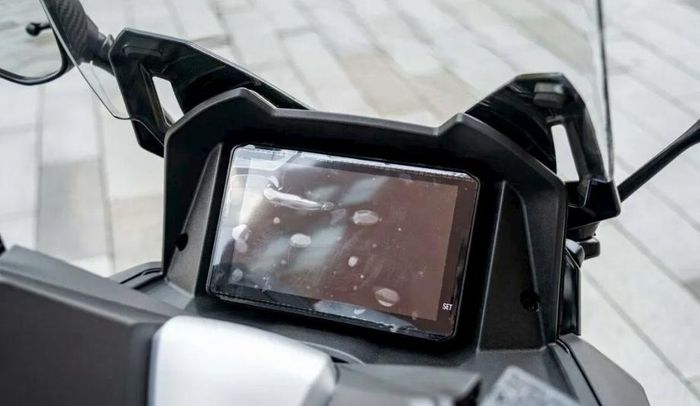 Feiying FX150 di chuyển liên tục tới khoảng 380 km sau mỗi lần đổ đầy.