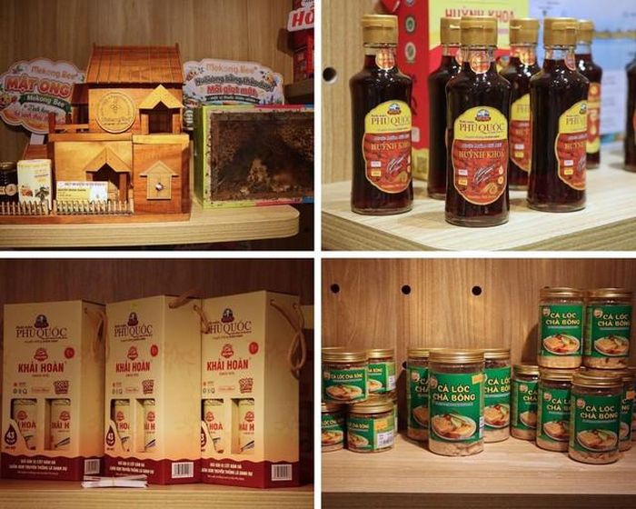Các sản phẩm là đặc sản của An Giang như nước mắm, thủy sản chế biến, bánh hạnh nhân, đường thốt nốt, lạp xưởng bò (tùng lò mò), muối tôm Miền Tây Kim Giang, tổ yến, yến chưng và mật ong dú...