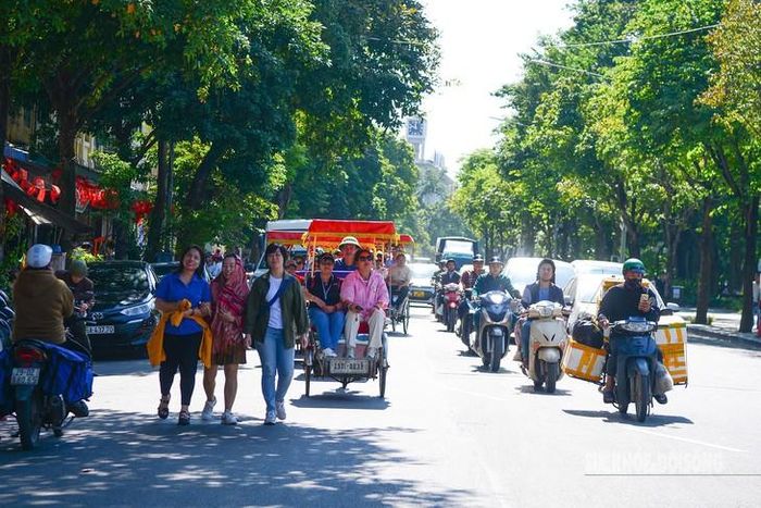 Miền Bắc, miền Trung nắng nóng. Ảnh: Tuấn Anh