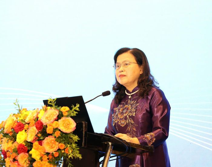 PGS.TS Nguyễn Thị Xuyên, Chủ tịch Tổng hội Y học Việt Nam phát biểu. Ảnh: Trần Minh