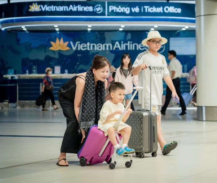Ngày 28/8, Nội Bài dự kiến phục vụ khoảng 743 lượt chuyến bay và hơn 125.000 lượt hành khách, trở thành ngày cao điểm nhất của đợt nghỉ lễ 2/9 năm nay. (Ảnh Cảng Hàng không quốc tế Nội Bài)