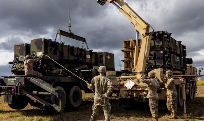 Một quan chức NATO cũng xác nhận tình trạng thiếu tên lửa Patriot trong lực lượng của liên minh và Mỹ tại châu Âu.