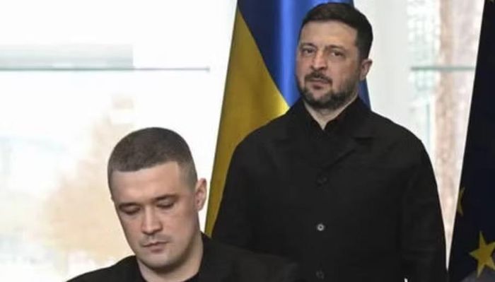 Tổng thống Volodymyr Zelensky ngày 15/7 cách chức ông Fedorov. Ông được đánh giá có đóng góp lớn trong việc phát triển UAV và công nghệ quốc phòng của Ukraine.