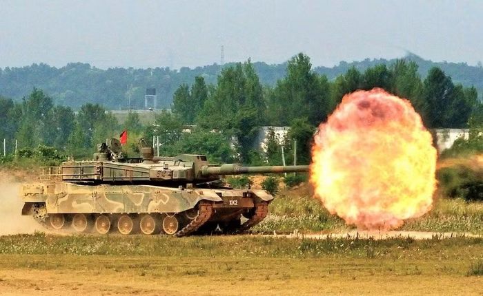 Cơ chế "tiêu diệt mềm" được thiết kế để phát hiện và làm gián đoạn hệ thống dẫn đường của vũ khí chống tăng, trong khi cơ chế "tiêu diệt cứng" liên quan đến việc đánh chặn vật lý mối đe dọa.