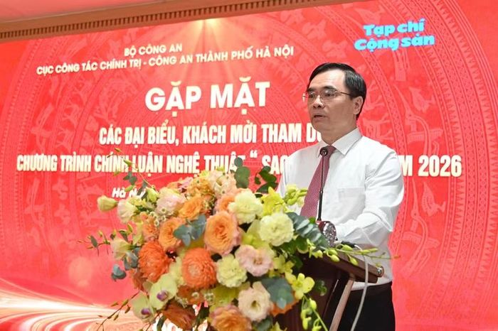 Đồng chí Dương Trung Ý, Tổng Biên tập Tạp chí Cộng sản phát biểu chào mừng các đại biểu tại buổi gặp mặt