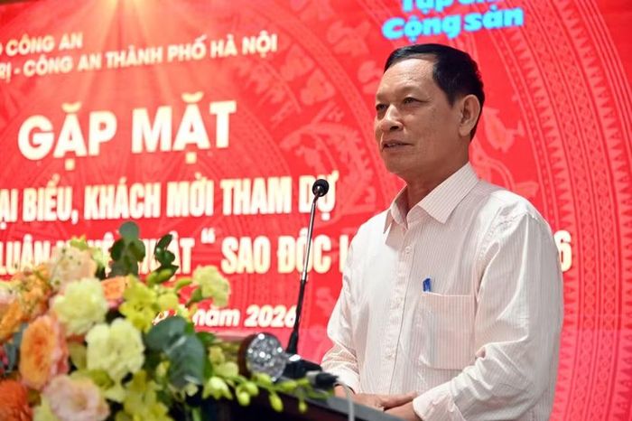 Ông Hà Trọng Minh, bố Liệt sĩ, Đại úy Hà Tuấn Anh (cán bộ Công an xã Ea Tiêu hy sinh trong vụ việc ngày 11-6-2023 tại Đắk Lắk) chia sẻ tại buổi gặp mặt
