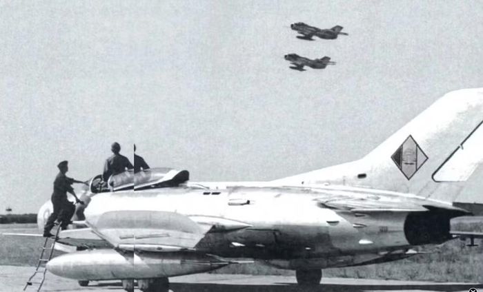 Quan trọng hơn, câu chuyện J-6 cho thấy lịch sử MiG tại Việt Nam không chỉ có MiG-17 và MiG-21.