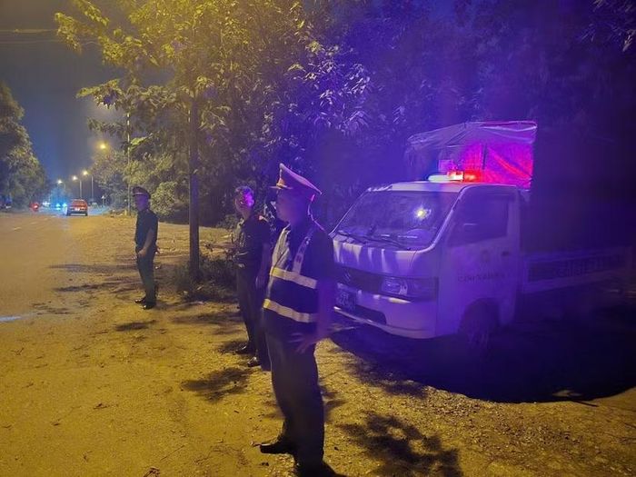 Ngoài các chốt ứng trực vị trí quan trọng, lực lượng tuần tra lưu động khép kín địa bàn