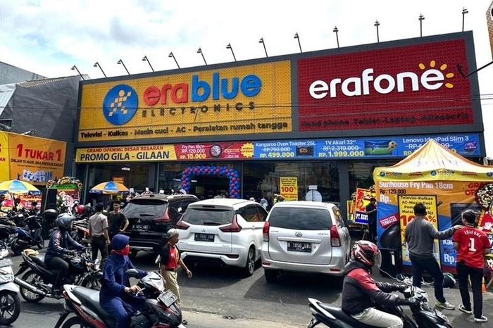 Một cửa hàng EraBlue của Thế Giới Di Động tại Indonesia. Ảnh: MWG.