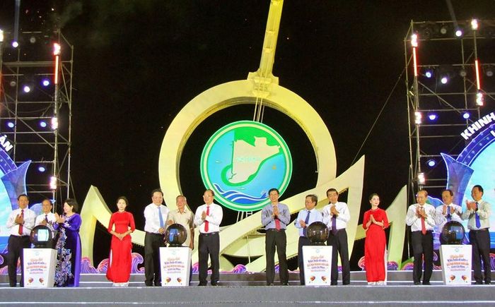 Cà Mau khai mạc Ngày hội Văn hóa di sản và Lễ hội Khinh khí cầu lần thứ I - năm 2026
