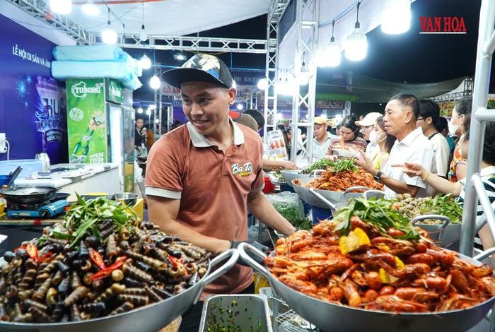 Những món ngon hấp dẫn thực khách. Ảnh: S.Thùy