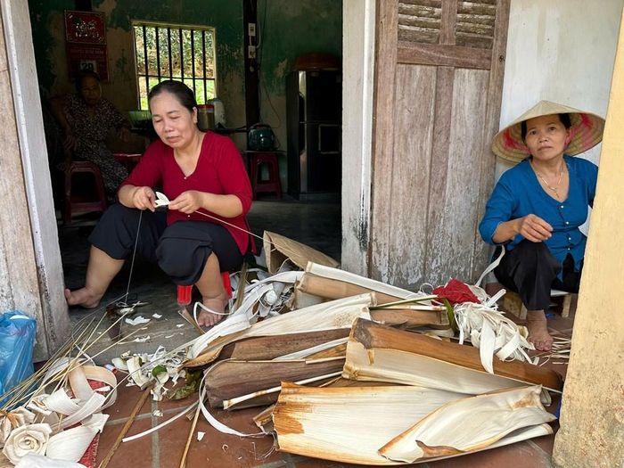 Nghề làm mo cau truyền thống ở Lộc Yên