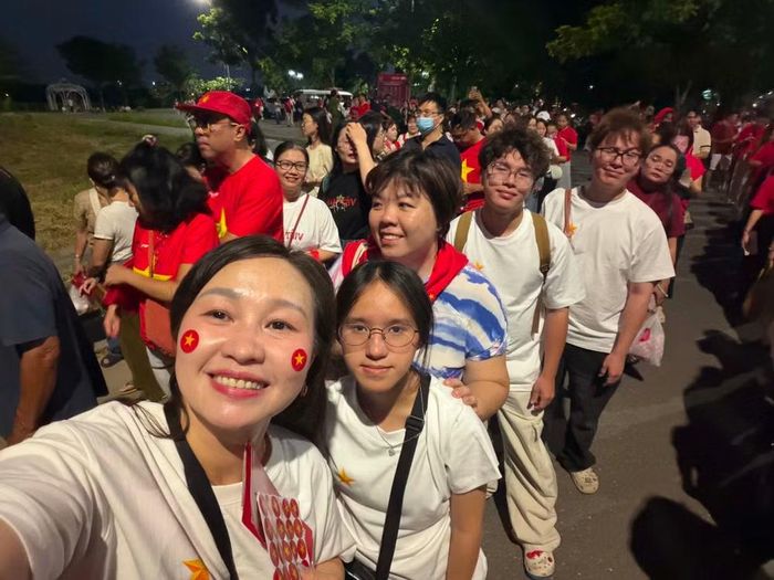 Dù sống xa quê hương, sự gắn kết với cội nguồn là điều chị Trà Mi luôn cố gắng giữ gìn cho các con.