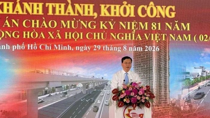 Phó Chủ tịch Ủy ban nhân dân Thành phố Hồ Chí Minh Nguyễn Công Vinh nhấn mạnh, các dự án trọng điểm khởi công đã khơi thông mọi nguồn lực nhằm tạo đà bứt phá cho mục tiêu tăng trưởng hai con số của thành phố. (Ảnh: QUÝ HIỀN)