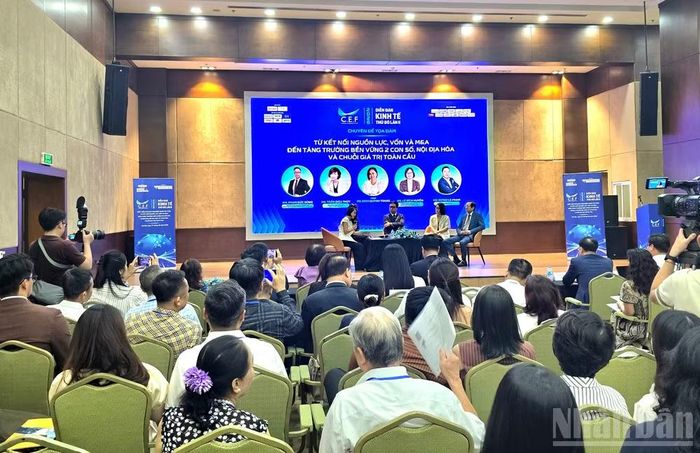 Diễn đàn Kinh tế Thủ đô lần thứ II - CEF II năm 2026 thu hút sự quan tâm của đông đảo doanh nghiệp. (ẢNH: AN NGUYÊN)
