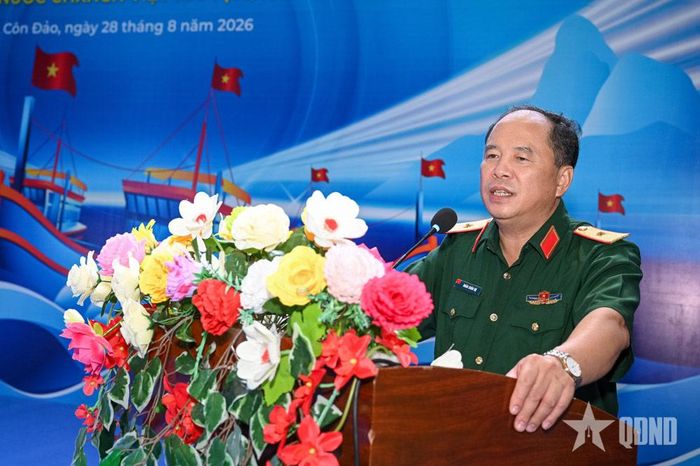  Thiếu tướng Đoàn Xuân Bộ phát biểu tại chương trình. Ảnh: XUÂN CƯỜNG