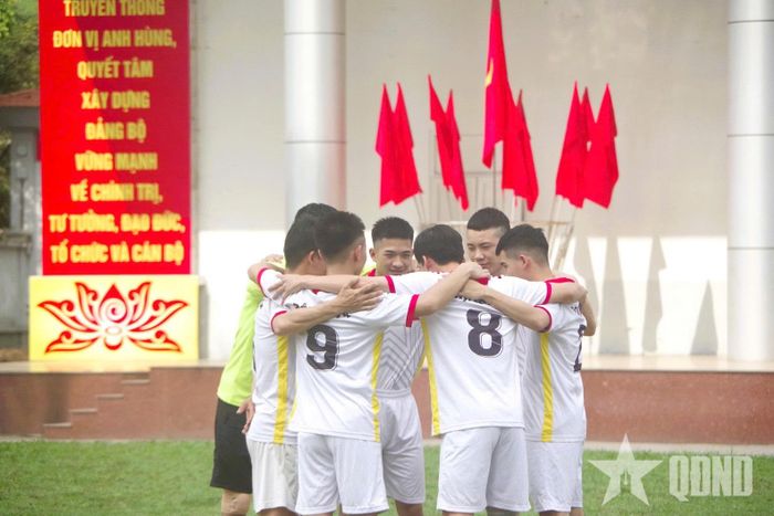  Lữ đoàn luôn quan tâm tổ chức các hoạt động văn hóa, thể thao, quan tâm đời sống vật chất, tinh thần bộ đội.