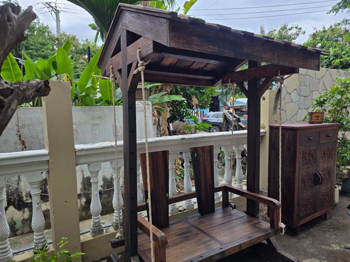Mỗi sản phẩm trở thành độc bản bởi "vết tích" trên gỗ không giống nhau