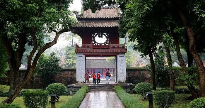 Văn Miếu - Quốc Tử Giám.
