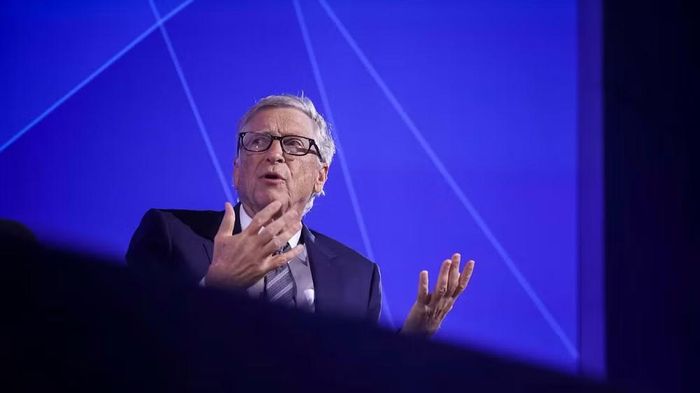 Bill Gates cho rằng tốc độ phát triển của AI đang vượt khả năng thích ứng của xã hội và các cơ chế quản lý hiện nay.