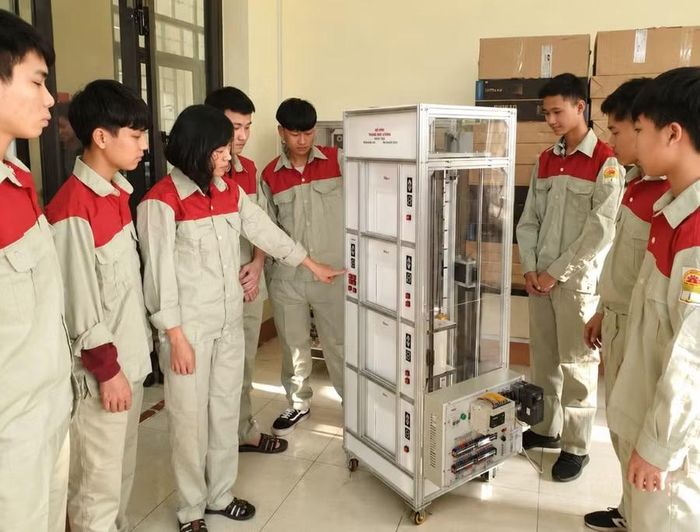 Trường Cao đẳng Nghề Phú Thọ (phường Vân Phú, tỉnh Phú Thọ) kết nối cho sinh viên thực hành, thực tập tại doanh nghiệp.